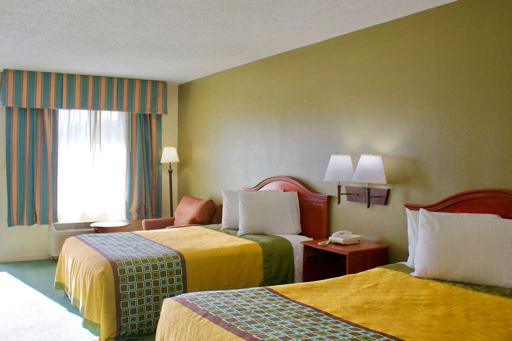 Red Roof Inn & Suites Monroe, Nc Bilik gambar